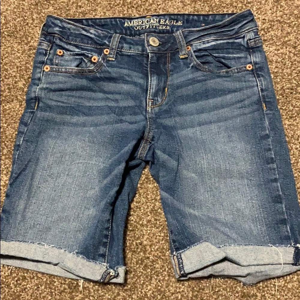 Perfect condition American Eagle Bermuda’s